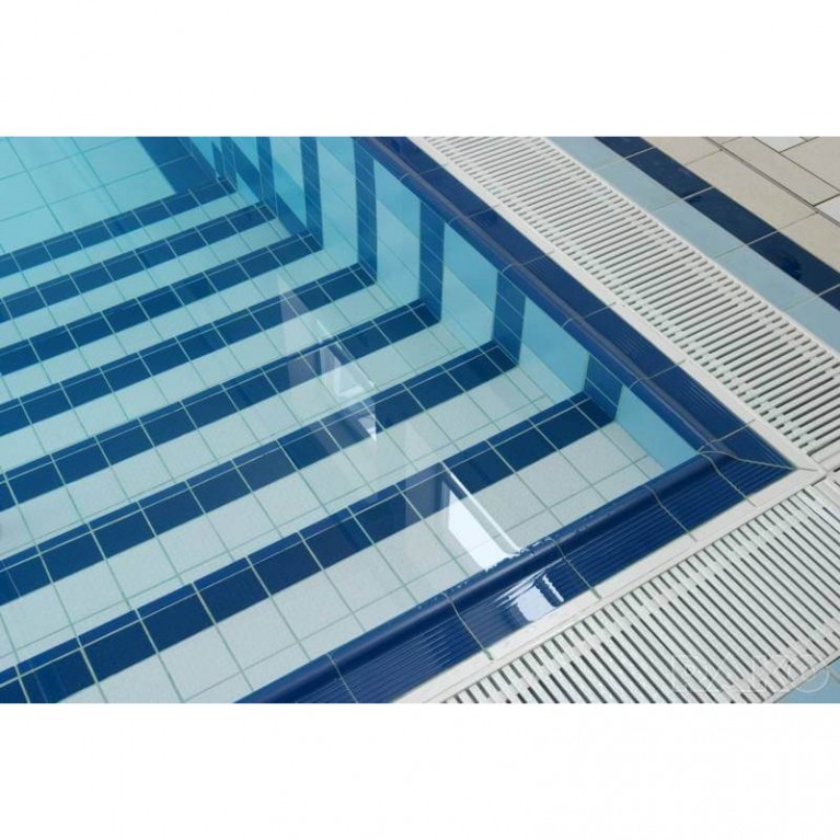 Плитка керамическая голубая AquaViva 240х115х9мм