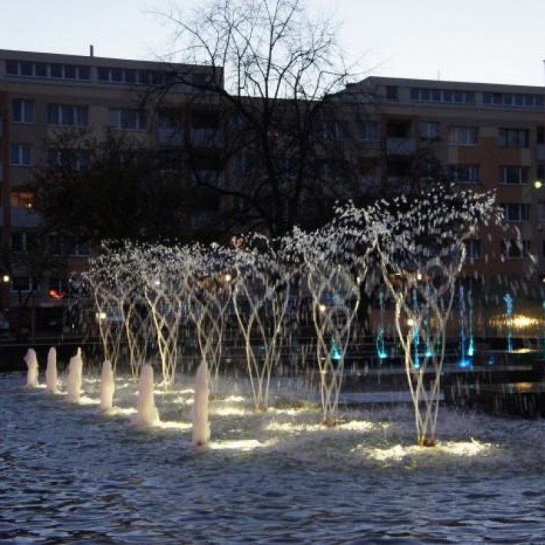 Насадка фонтанная SE50, Rotating 2" ВР, высота макс 6 м, диаметр макс 3 м, из меди