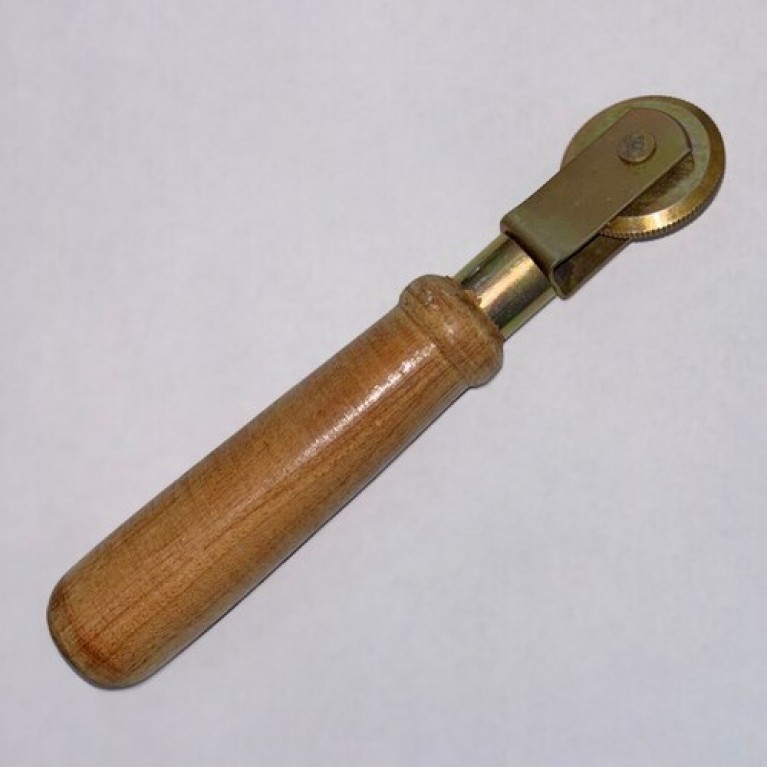 Ролик прикаточный (узкий) для склейки пленки для пруда и мембран